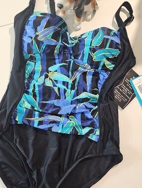 Azul one piece swimsuit blue size 8